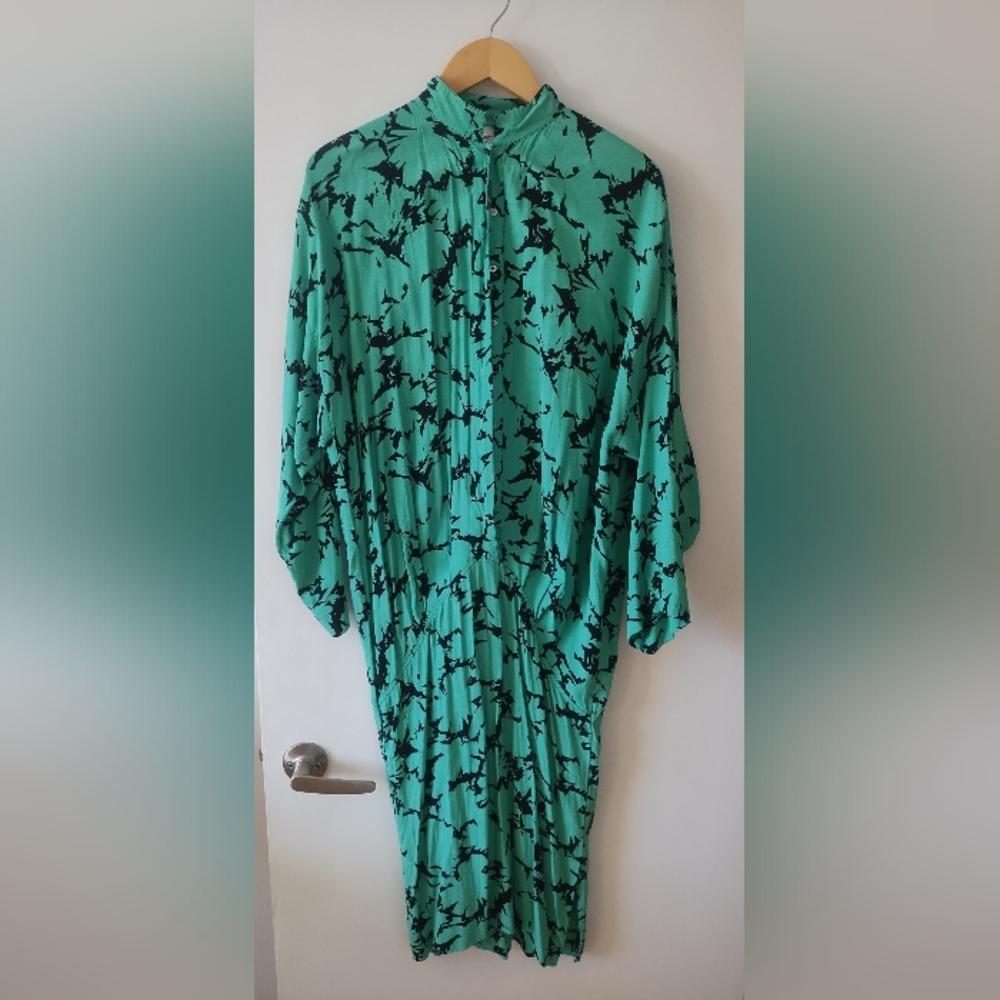 Nicole Miller Teal and Black Long Sleeve Dress